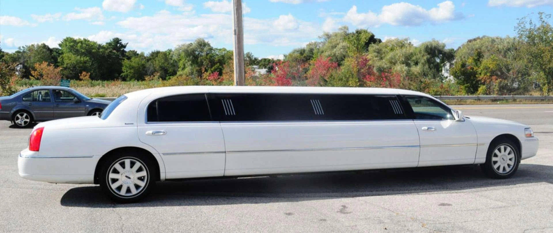 Understanding Flexible Travel Solutions Through Hourly and Group Transportation Services