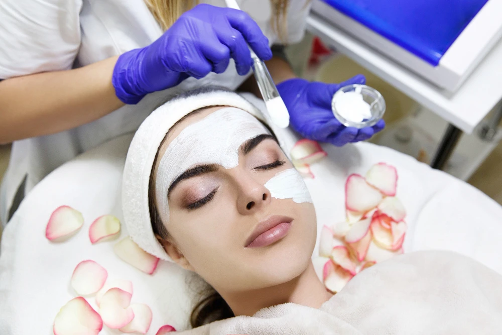 Why Dermaplaning Facial Is the Secret to Makeup That Looks Flawless?