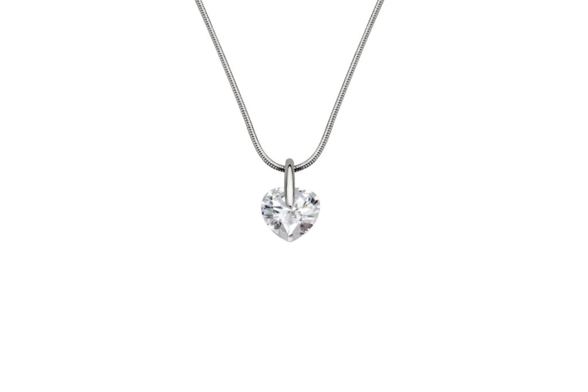 Winter-Inspired Jewelry Styles That Add Cozy Elegance