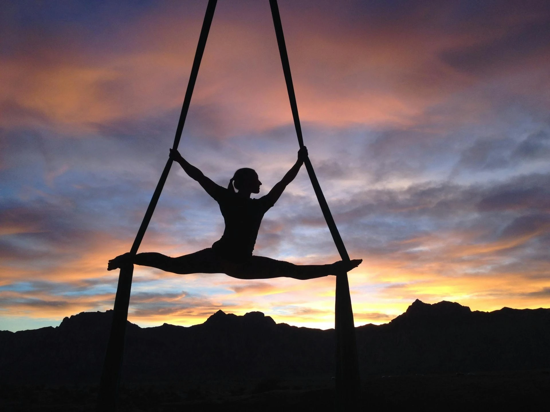 Discover the Magic of Rishikesh: Yoga Training, Wellness Retreats, Healing Therapies, Adventure & Dream Wedding Venues