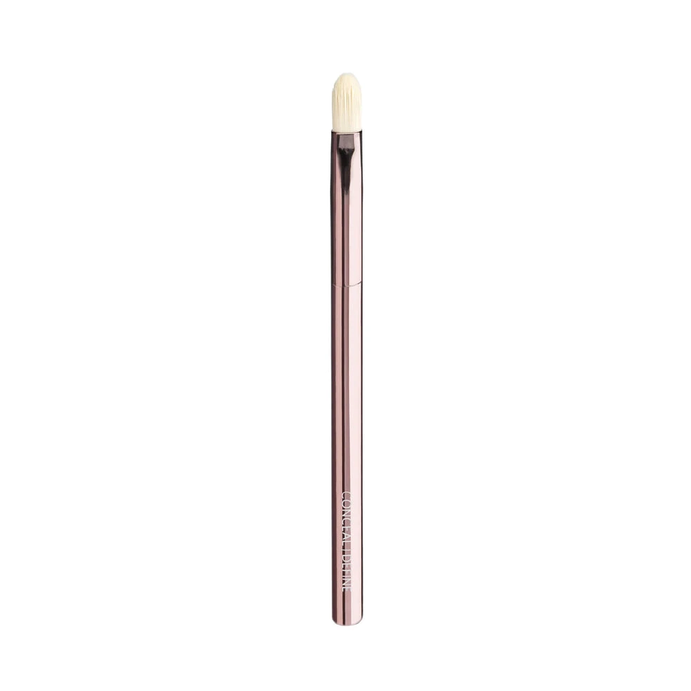 How to Refresh Makeup on Long Flights — Without Starting Over