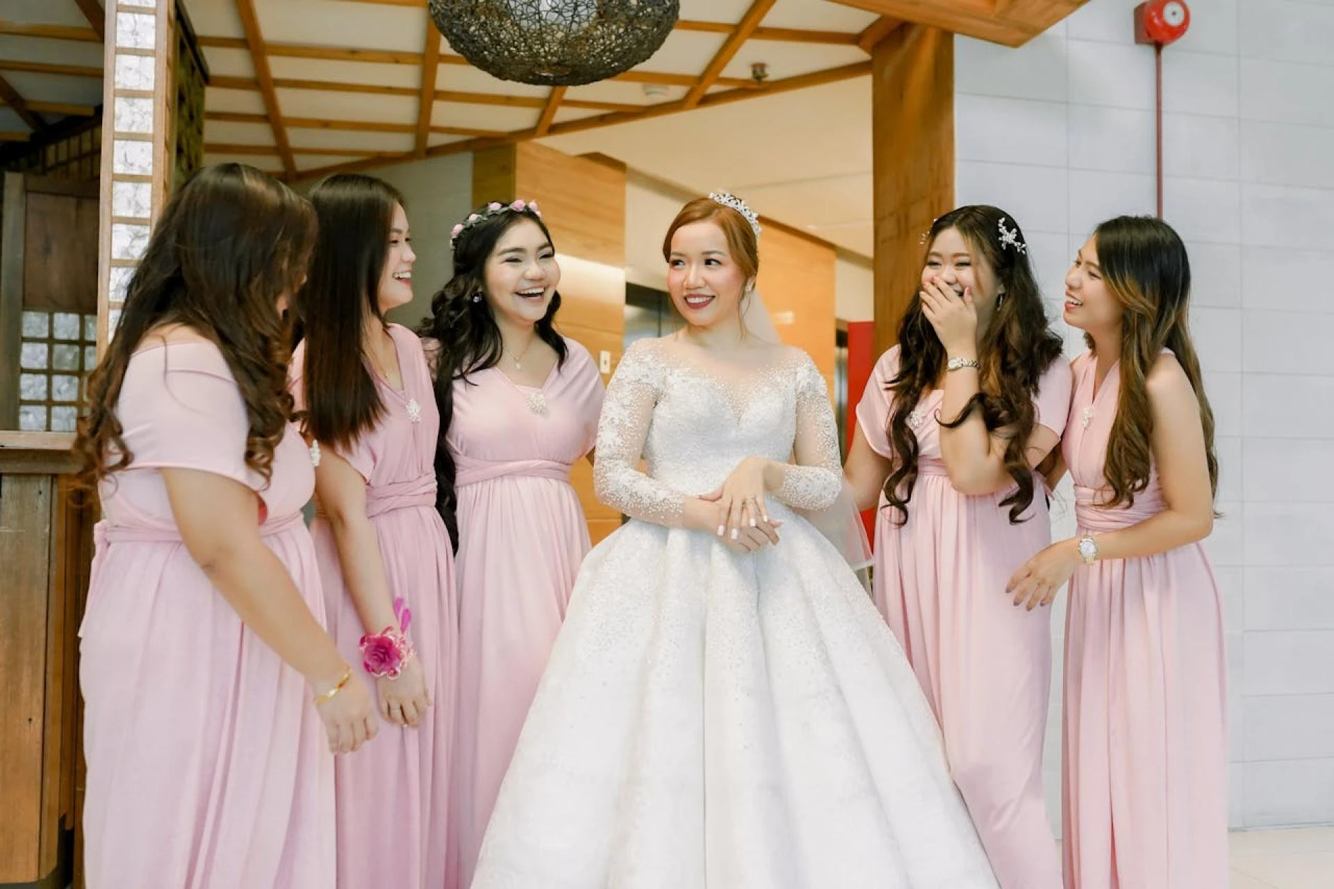 Draft: Modern Bridal Couture: Redefining Wedding Fashion
