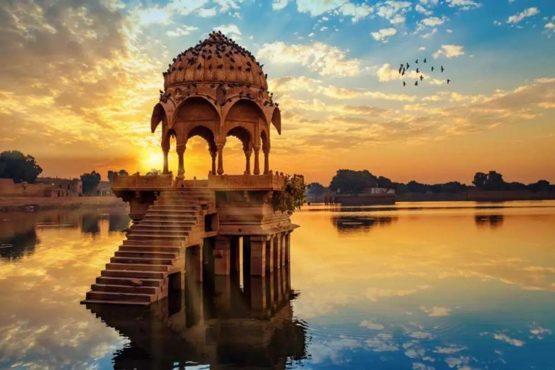 Why Jaisalmer Is a Top Choice for Desert Adventures in Winter