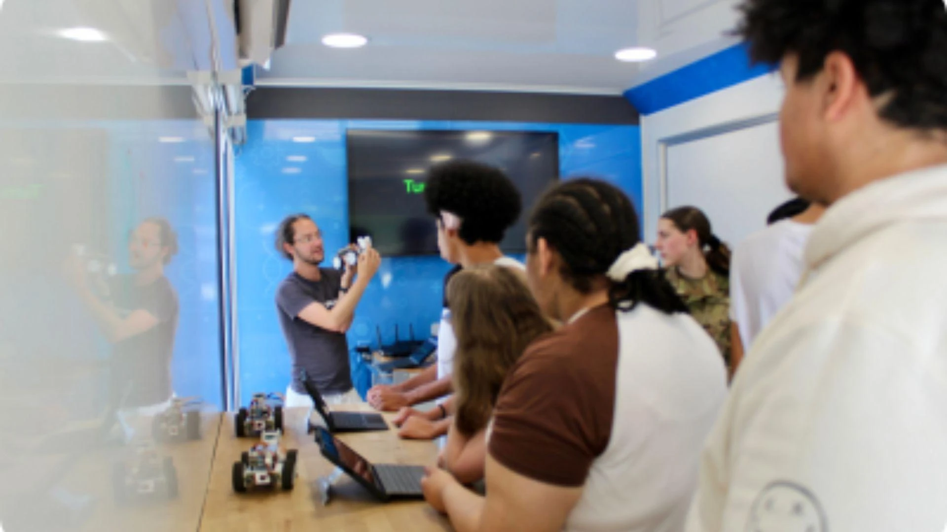 Corporate Community Engagement: Building Stronger Connections