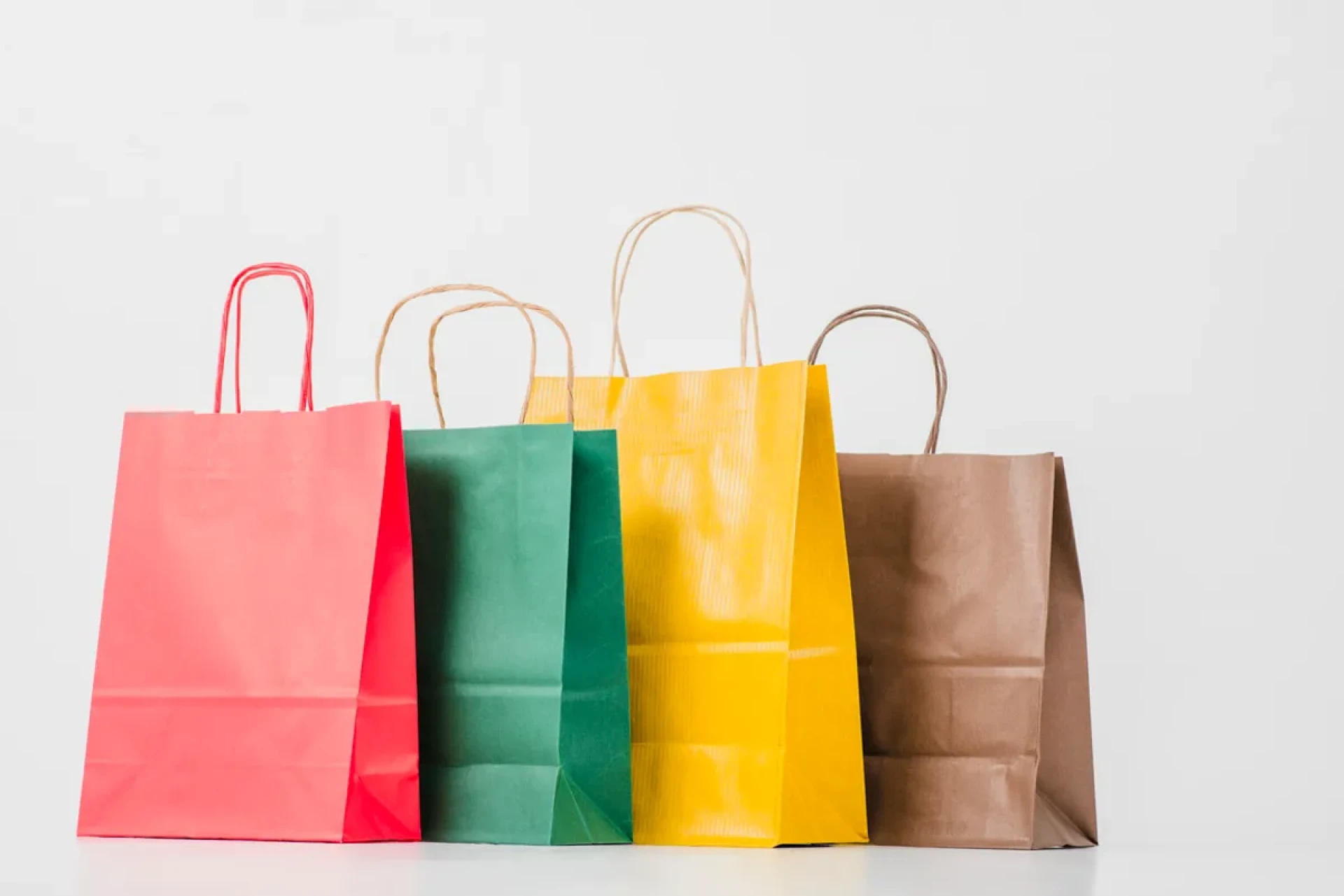 Uses of Kraft Paper Bags Across Different Industries for Sustainable Packaging