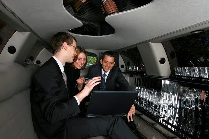 Why Corporate Limo Transportation Is Essential for Busy Executives?