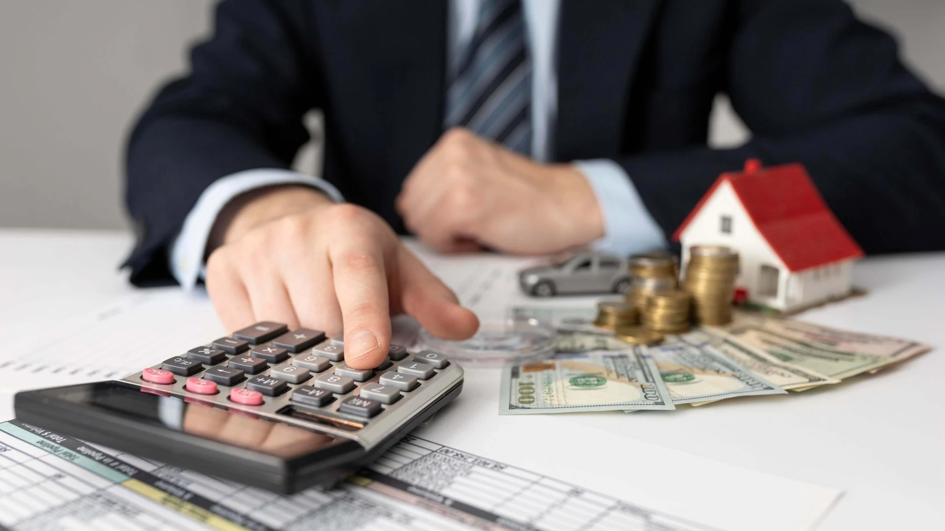 How to Choose the Right HR Software for Small Business in 2025