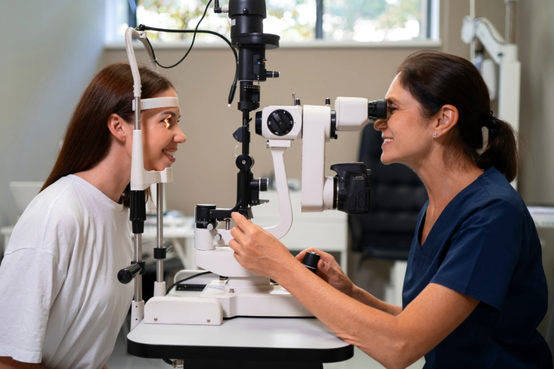 Laser Cataract Surgery: See the Difference Laser Precision Makes