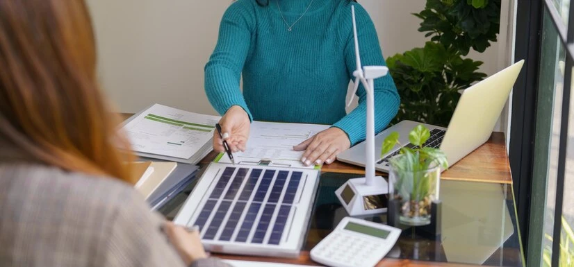 Why Solar Companies Partner with Lead Generation Experts