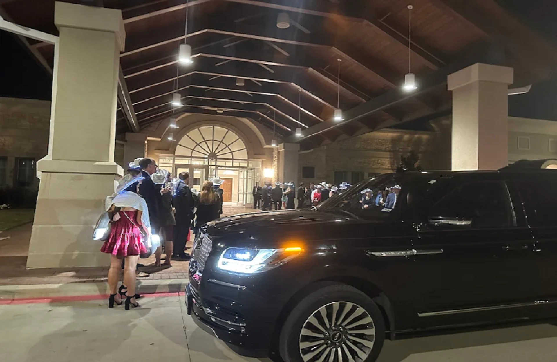 How A Dallas Chauffeur Service Outperforms Rideshare