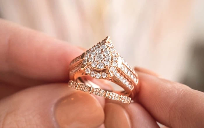 White Gold Engagement Rings: A Timeless Choice with Modern Appeal