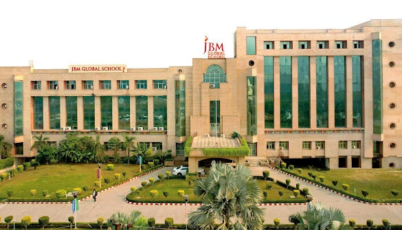 Best Schools in Noida Expressway: A Complete Guide for Parents in Noida