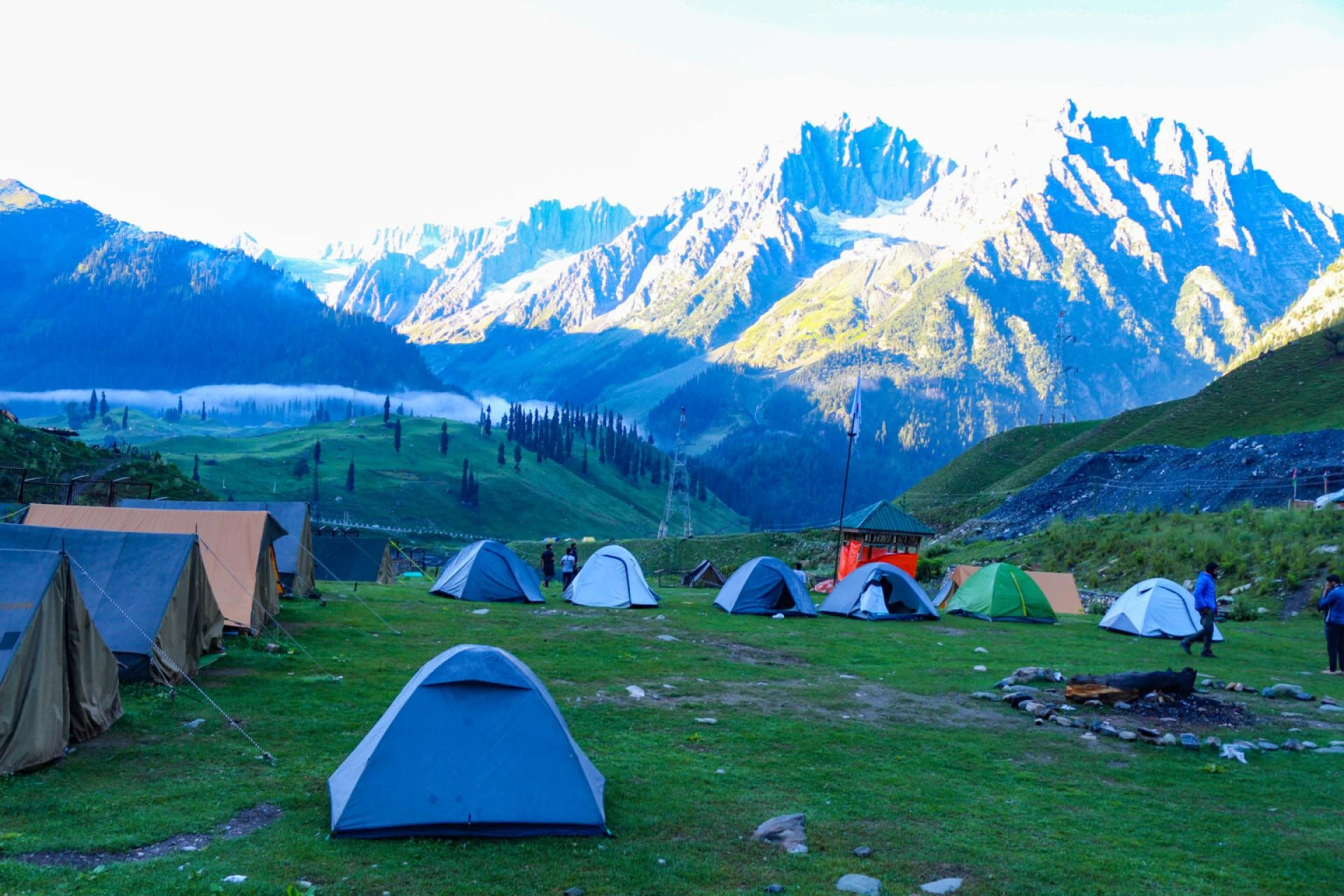 Explore the Paradise on Earth: Kashmir Tours and Travels