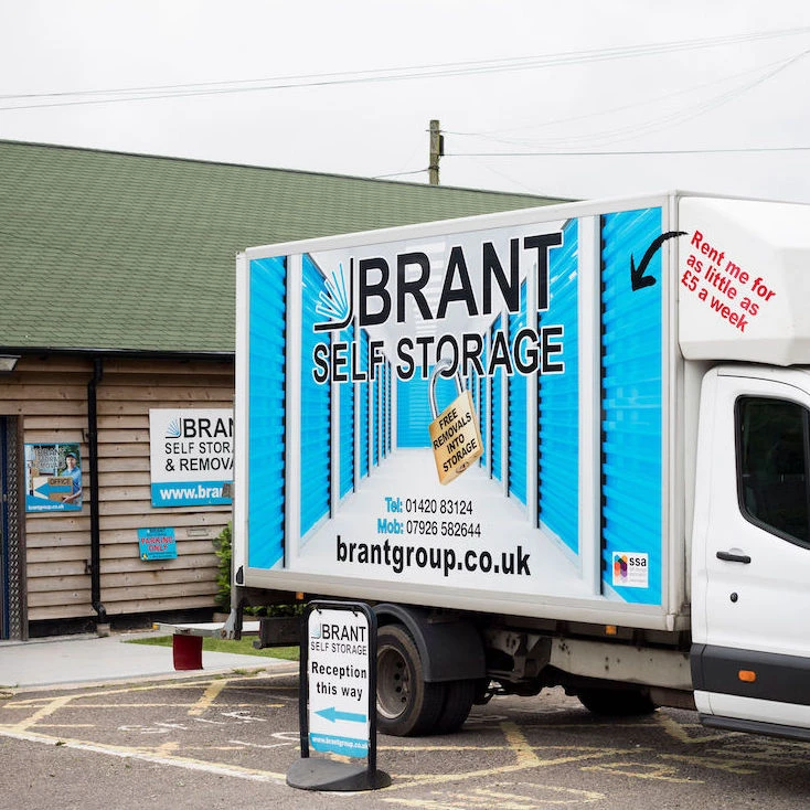 Self Storage for Moving House in Alton: A Smart, Stress-Free Solution