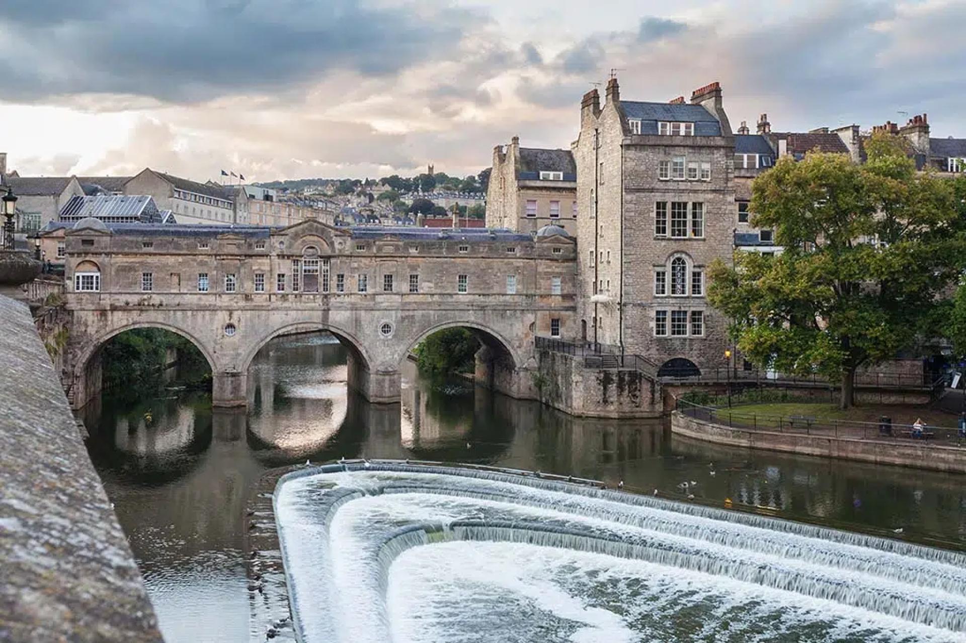 Studying History in the UK: Top Universities and Academic Pathways