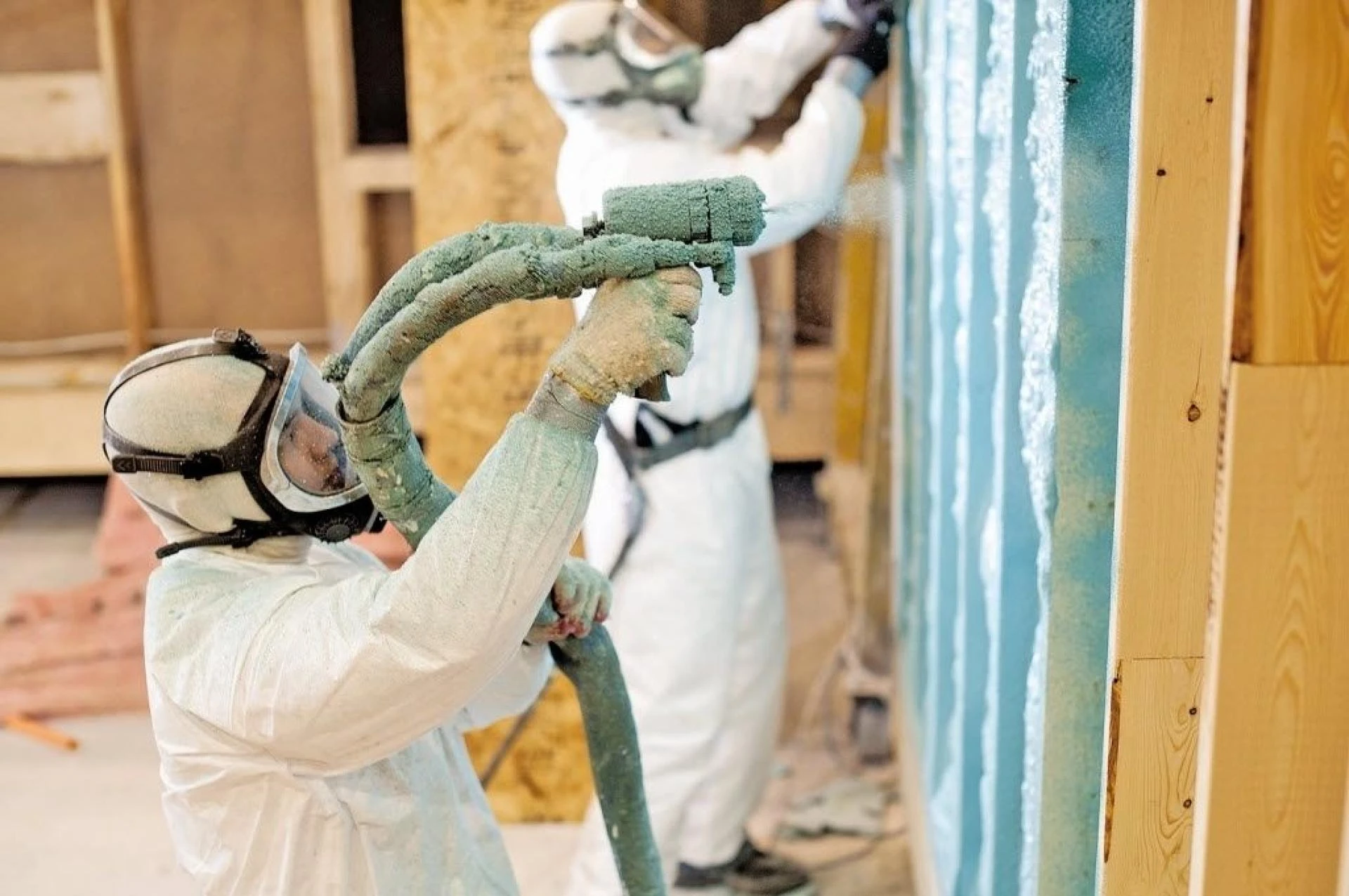 What Building Owners Should Ask Before Hiring a Commercial Spray Foam Insulation Company