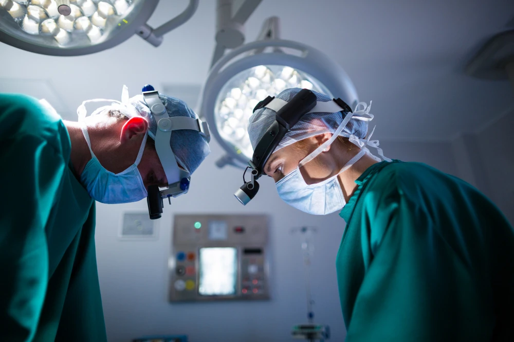 Macular Hole Surgeons for Diabetic Patients: What to Know