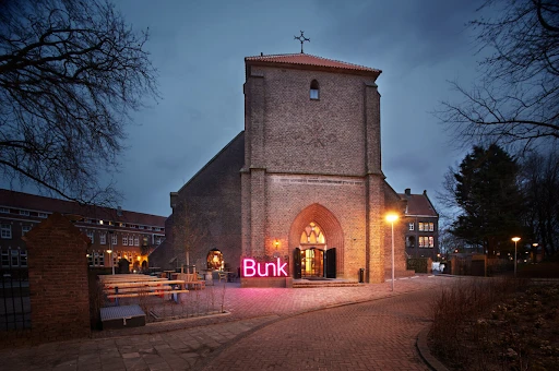 Von der Kirche zum Kulturzentrum: Ein Blick ins Bunk Amsterdam