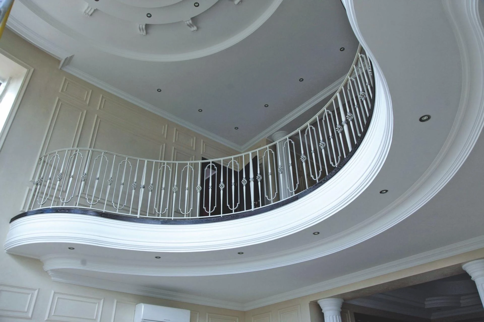 Safety Standards Every Railing Manufacturer Should Follow