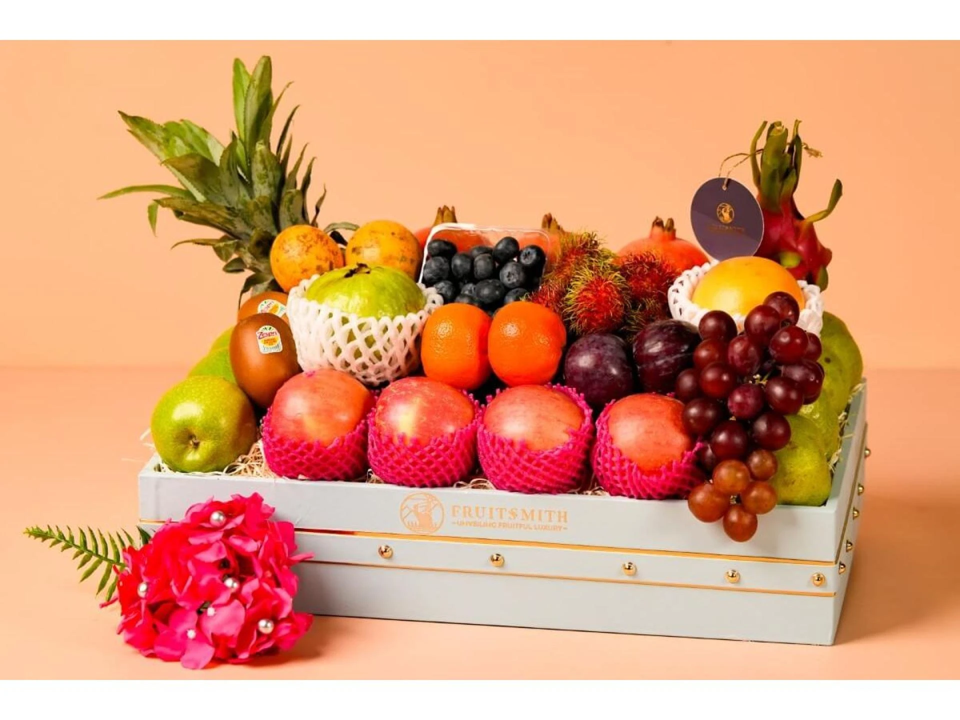 Fresh Fruit Boxes and Luxury Fruit Hampers: The New Standard of Thoughtful Gifting