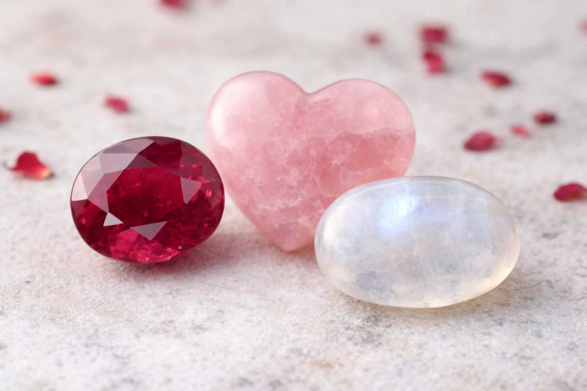 Gemstones for Love – Meaningful Gifts That Speak from the Heart .