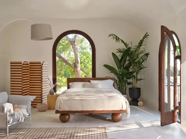 How to Choose the Best Wooden Bed Frame in the UK: Size, Style, and Material Explained