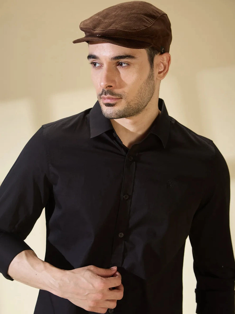 Valentine’s Day Gift Ideas Under Fashion Essentials Men Love