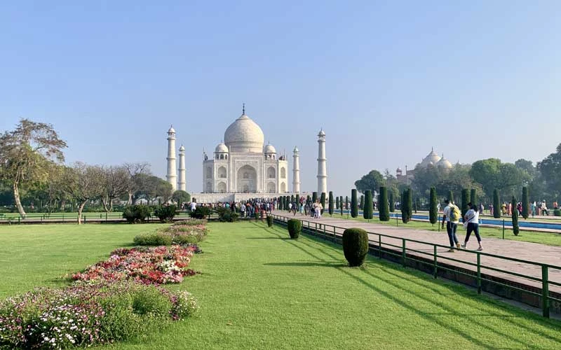 Same Day Taj Mahal Tour by Car: A Perfect Mix of Comfort and Heritage