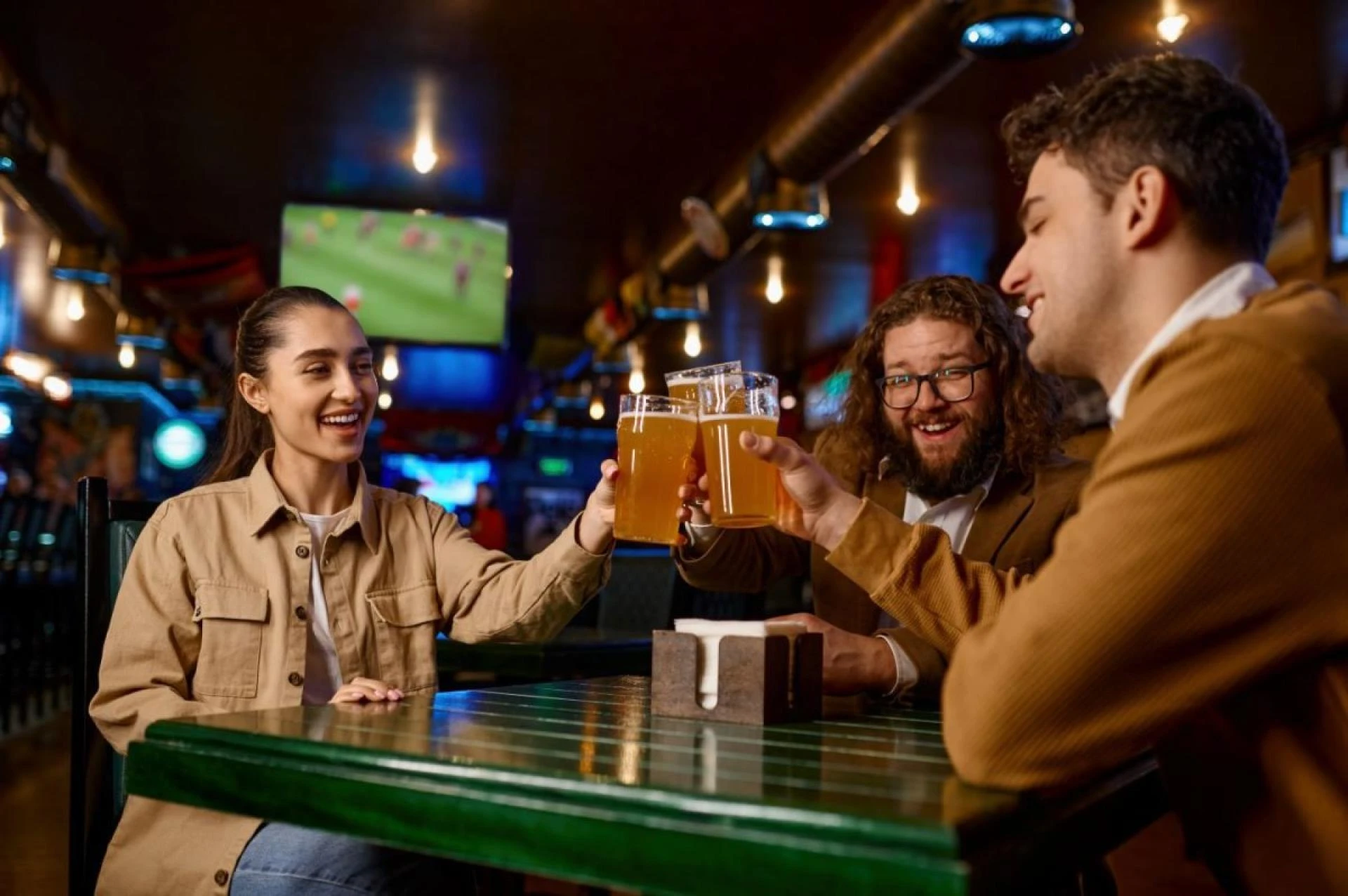 Case Study: Building a Robust Video Distribution System in an American Sports Bar with 4KIP200 Series