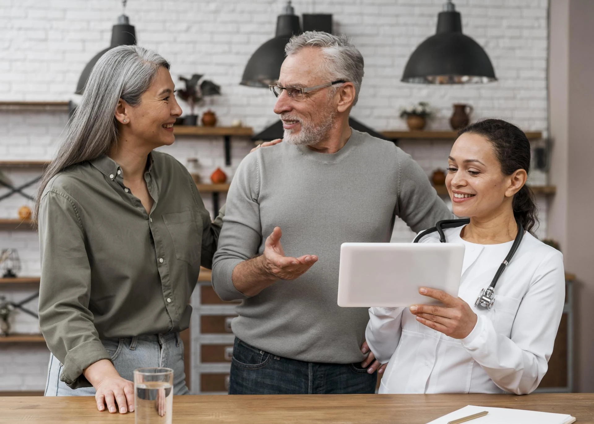 How a Medicare Agent for Seniors Helps You Avoid Costly Coverage Mistakes