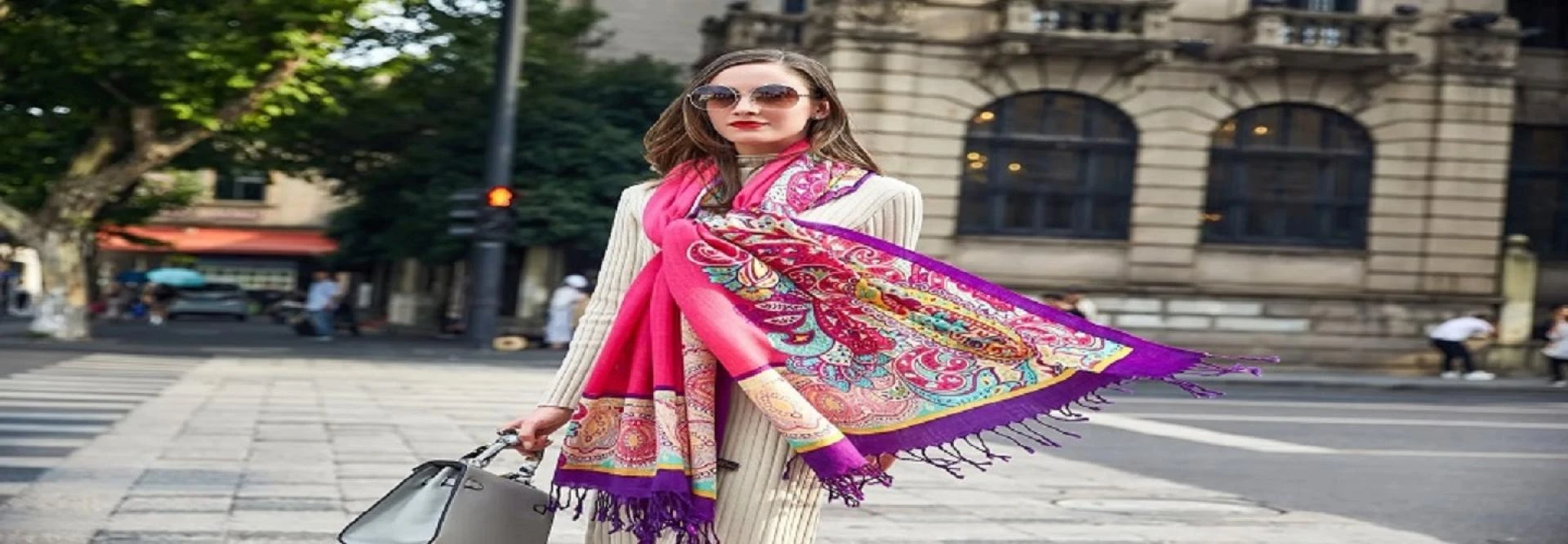Elegant Silk Scarf Collections Crafted For Art-Inspired Luxury Gifting Markets