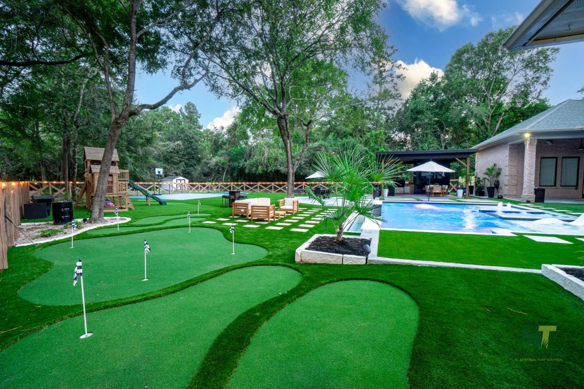 Bring the Golf Course Home With Putting Green Installation Houston