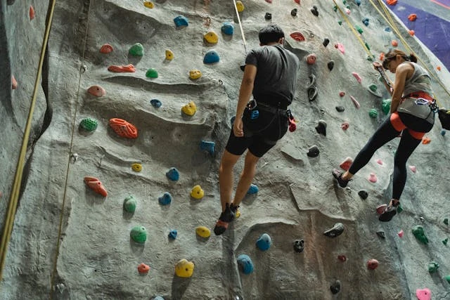 Indoor Climbing in Lehi: Fitness, Adventure, and Community in Utah’s Fast-Growing City