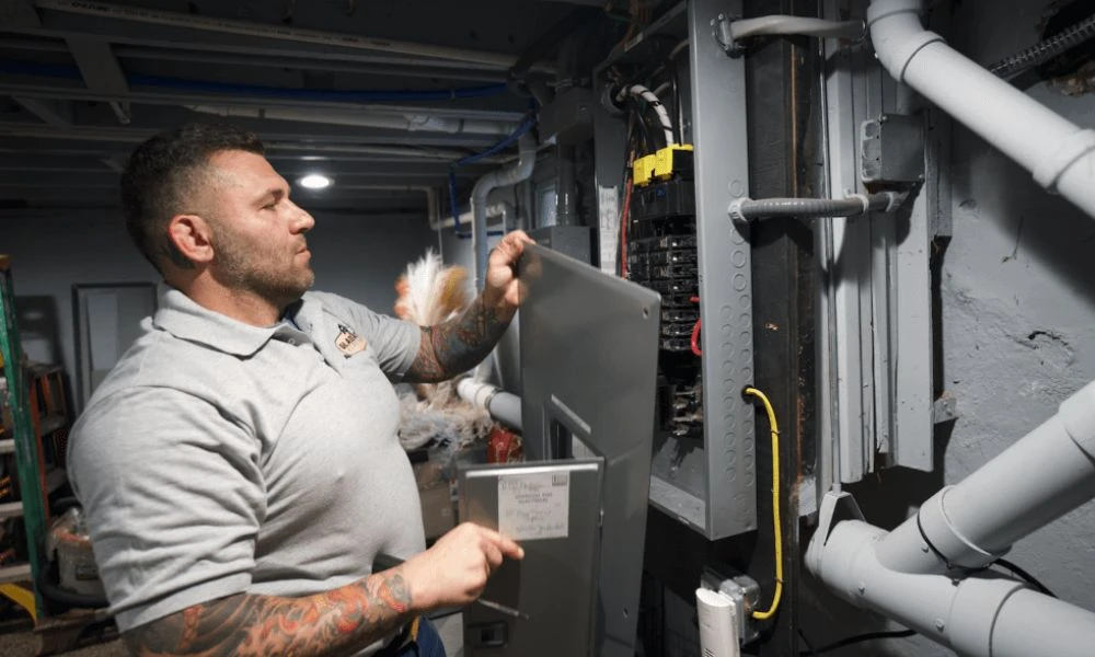 Top 10 Tips for Successful Electrical Contractor Licence Apply Online Submission