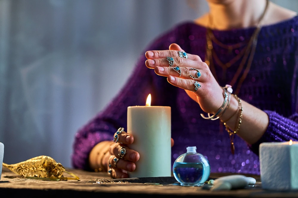 What to Expect During Your First Palm Reading in Houston TX