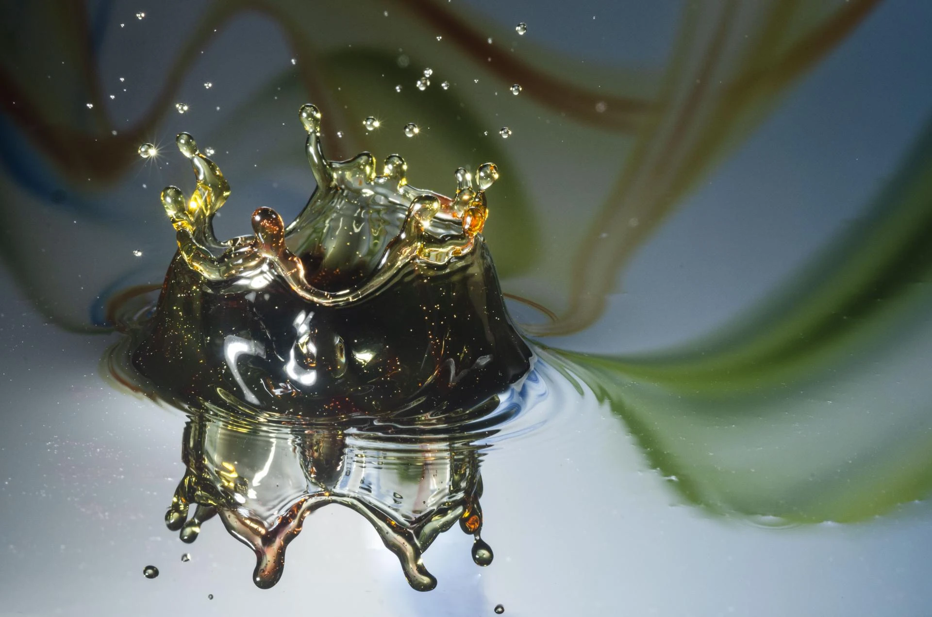 How Do Lubricant Companies in UAE Ensure Product Quality and Compliance?
