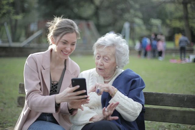 How Adult Children Can Help Parents Maintain Their Independence Safely 