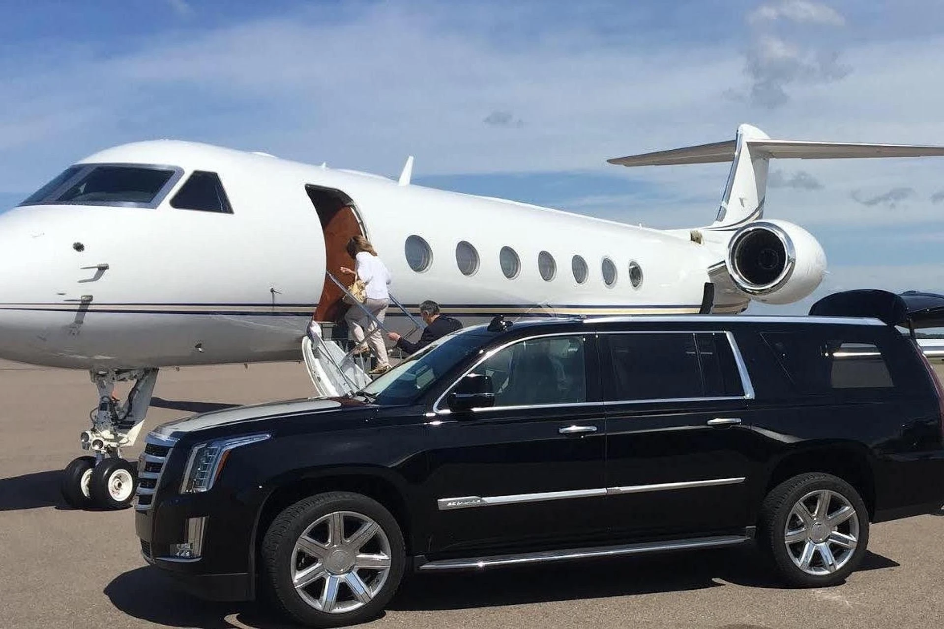 Airport Transfer Options That Make Traveling Stress-Free and Easy