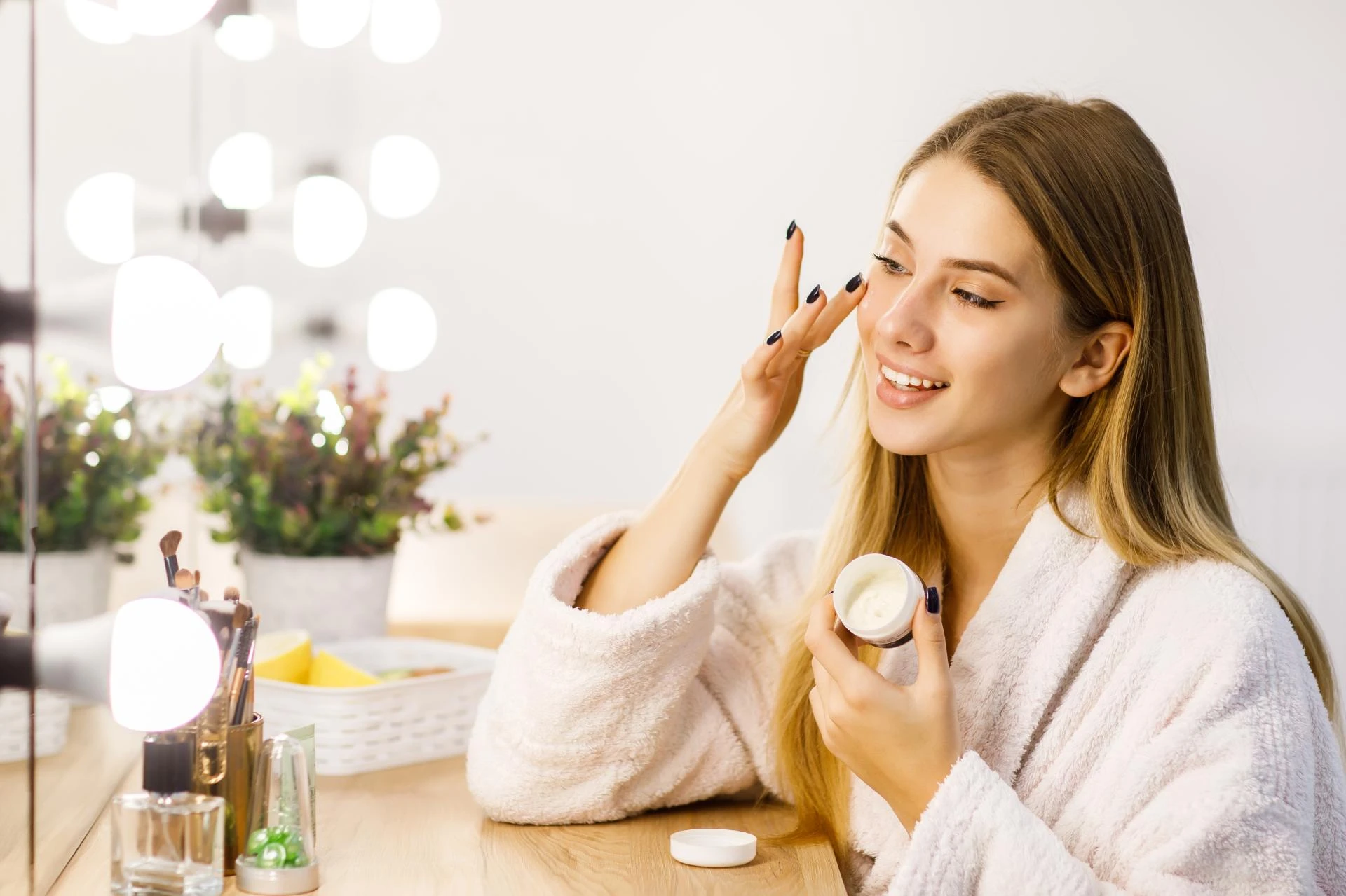 Understanding Skin Types: A Complete Guide to Caring for Oily and Dry Skin the Right Way