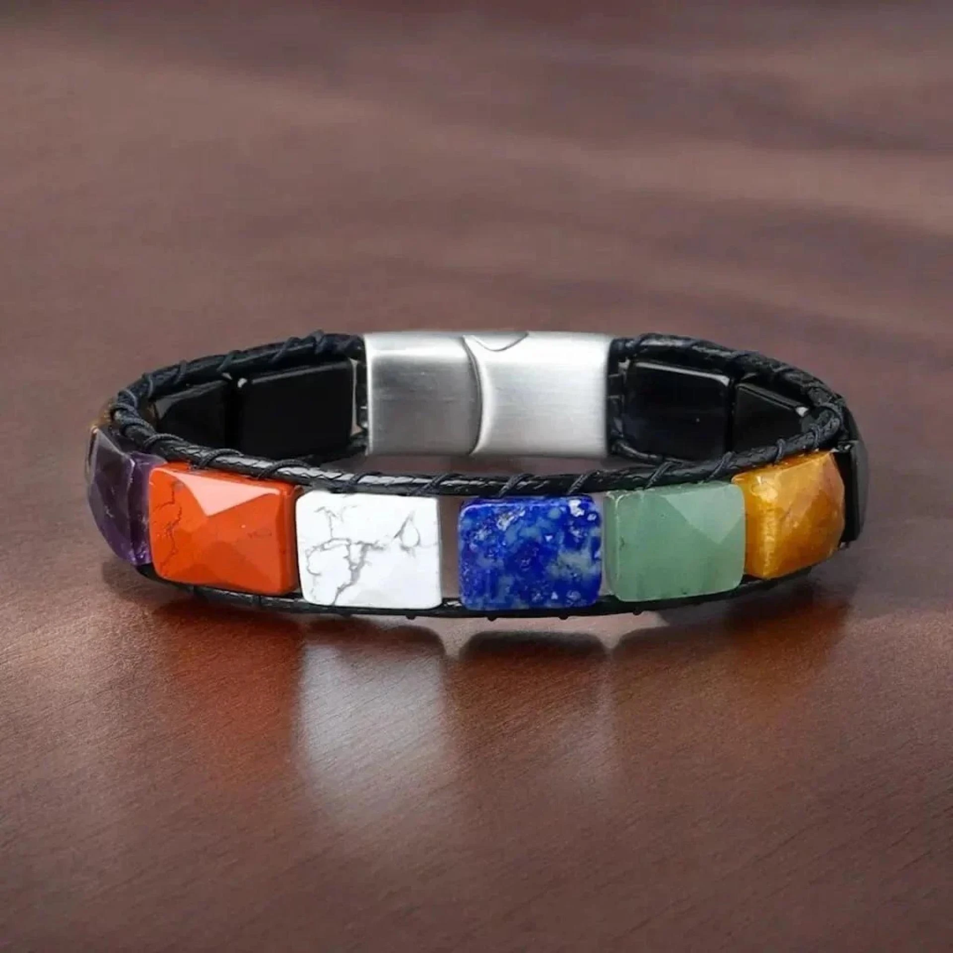 What Should Men Know Before Buying a Healing Bracelet?