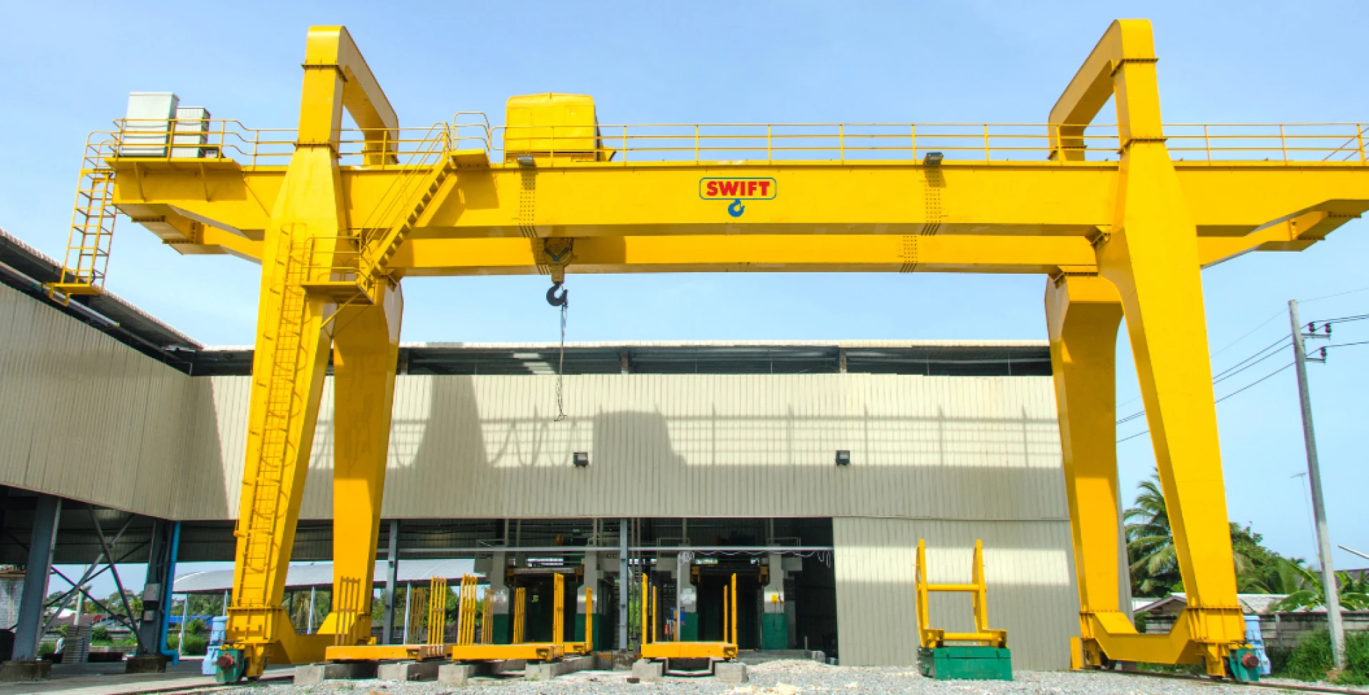 Leading EOT Crane Manufacturers for Heavy-Duty Material Handling Equipment