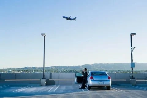 Why Businesses Prefer a Chauffeur Company for Corporate Transport