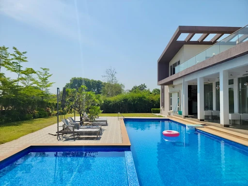 Swimming Pool Construction Process: Step-by-Step Guide
