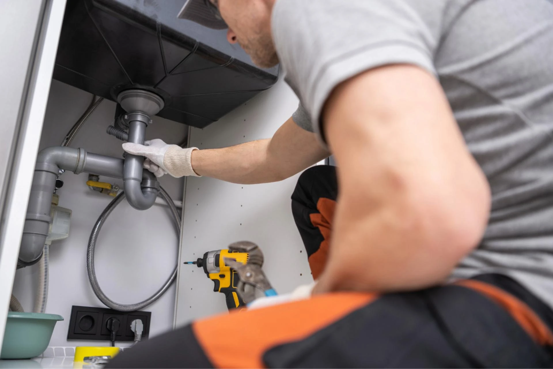 7 Signs Your Kitchen Pipes Need Repair or Replacement
