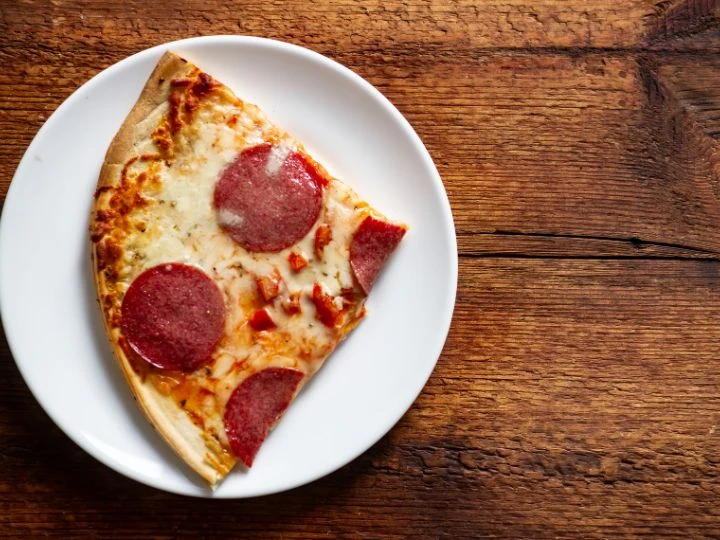 Best Pizza Deals: How Restaurants Use Flash Deals to Attract Hungry Customers