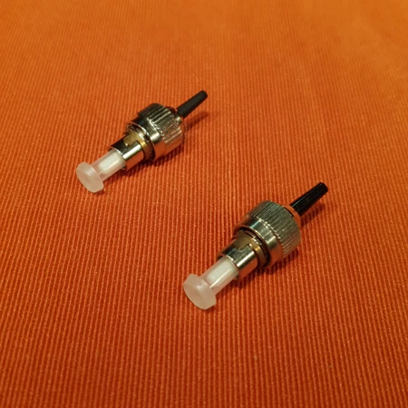 How Do Adecomm Fiber Optic Connectors Improve Signal Quality?
