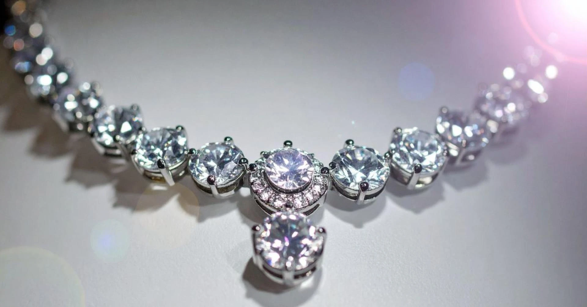 The Beauty of Everyday Luxury: Why Fine Jewelry Still Matters