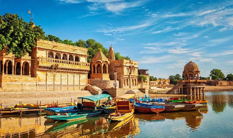 Gadisar Lake Tour: Top Sightseeing Spots to See