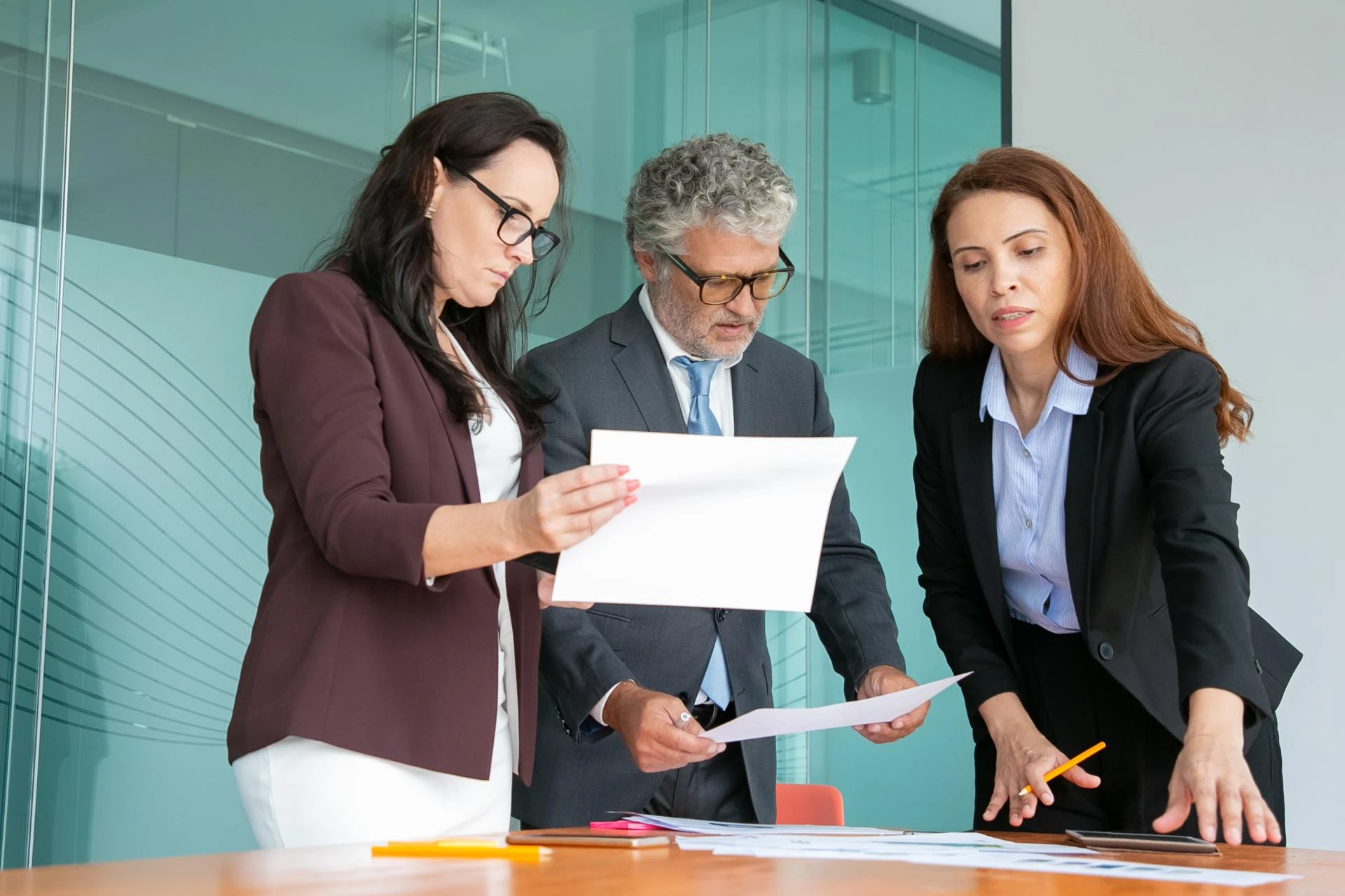 PRO Service Dubai Guide | Government Approvals & Corporate Support