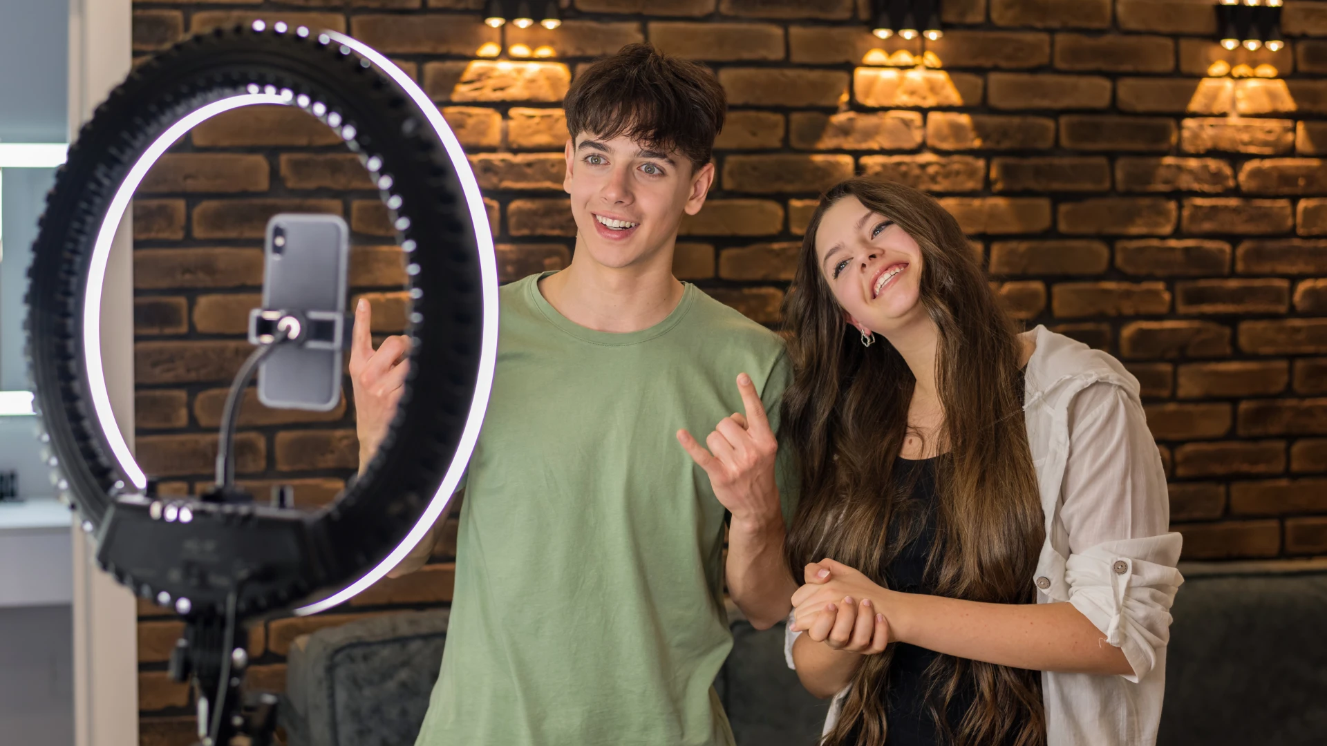 Influencer Marketplace India: Connecting Brands with the Right Creators 